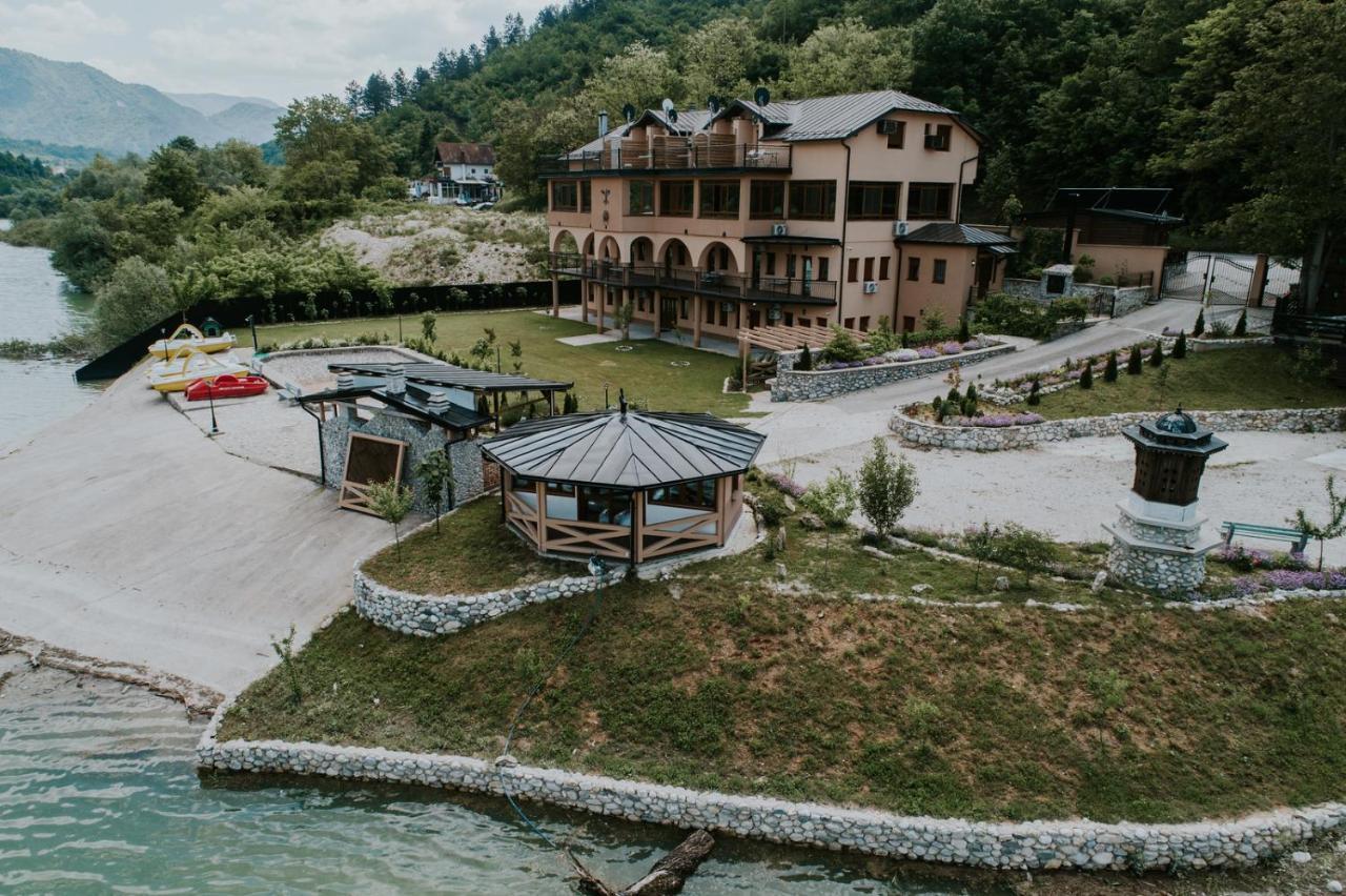 Hotel Noor Konjic Exterior photo